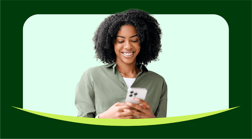 Person holding a Mastercard